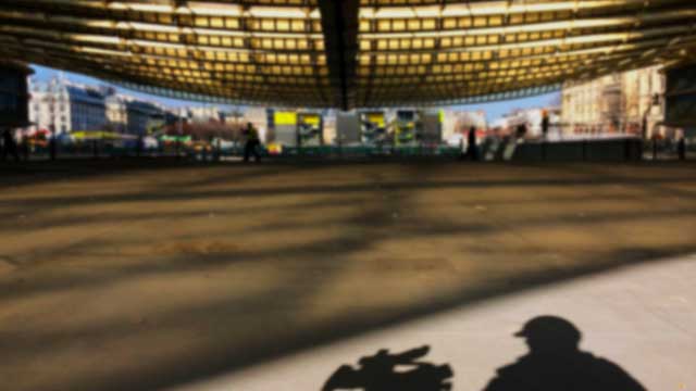 Le parvis sous la Canopée des Halles de Paris