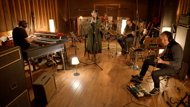 Studio d'enregistrement de la chanson My Mountain de Busload