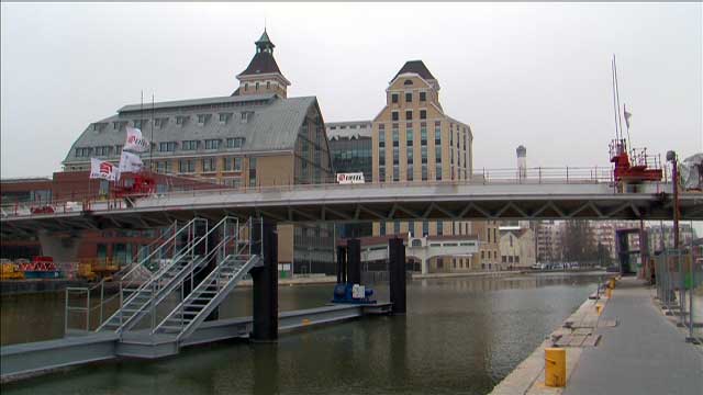 Vue du pont du canal de l'Ourcq en travaux